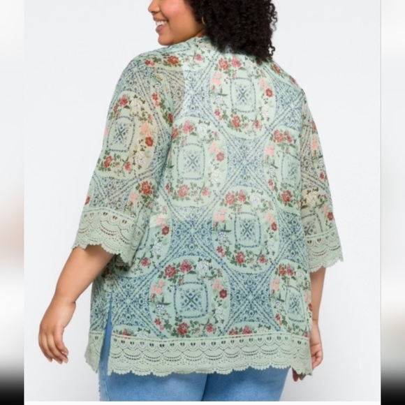 Mason & Belle Laria Crochet Trim Open Front Duster Top - Picture 6 of 11